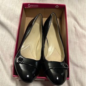 Naturalizer black patent Burton heels